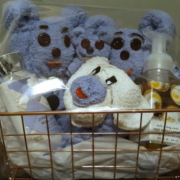 HANDCRAFTED BLUEBERRY FAMILY - Picture 1 of 2